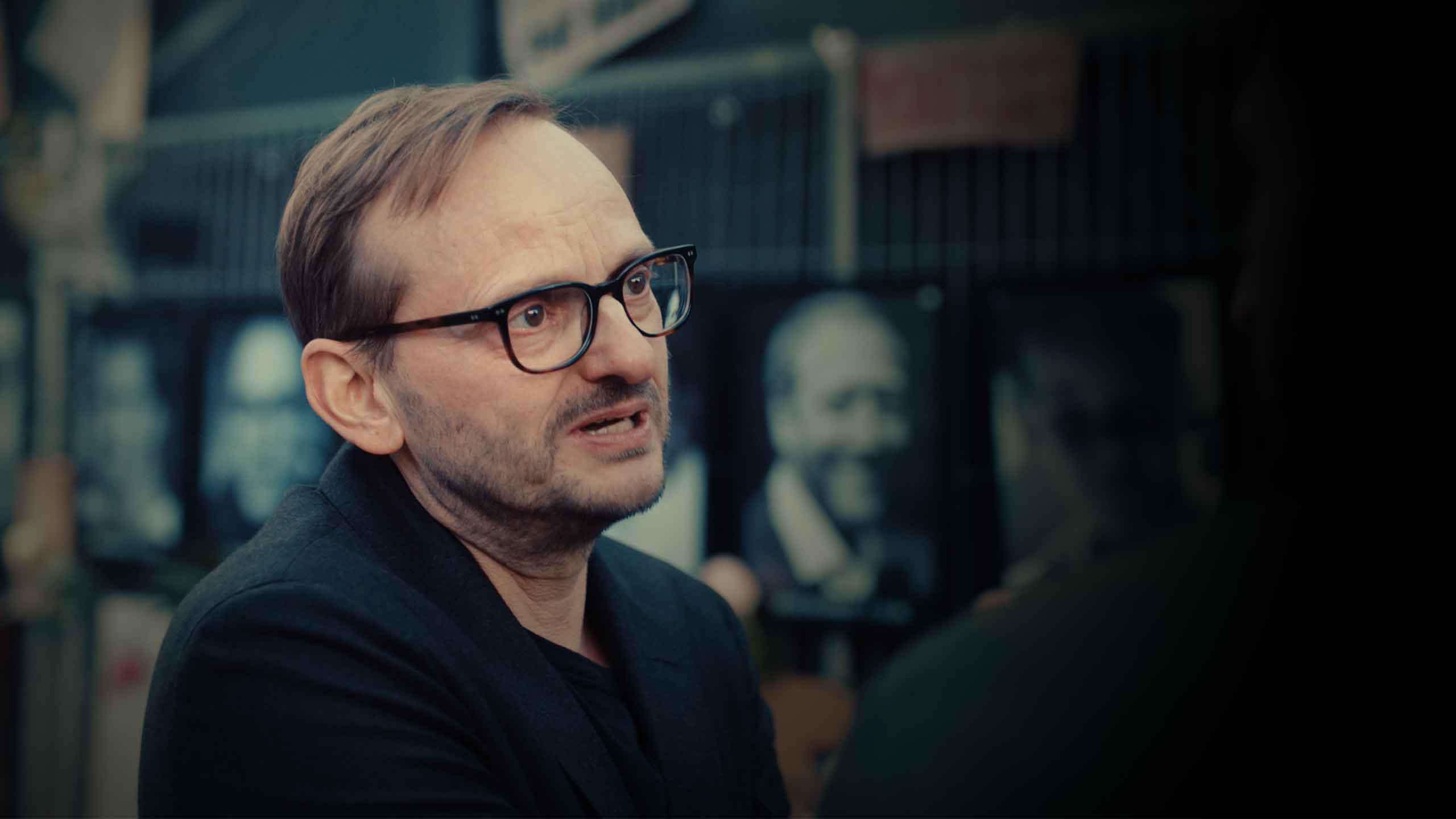 Hintergrundbild zu Milan Peschel